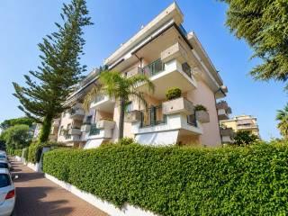 Bilocale via Vittorio Veneto 27, Centro, Bordighera — foto 12 di 15