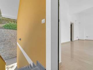 Trilocale via Dino Berisso 7, Centro, Cogorno — foto 5 di 20