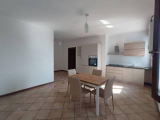 Trilocale via Niccolò Tommaseo, Casalbellotto, Casalmaggiore — foto 10 di 28