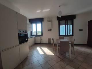 Trilocale via Niccolò Tommaseo, Casalbellotto, Casalmaggiore — foto 16 di 28