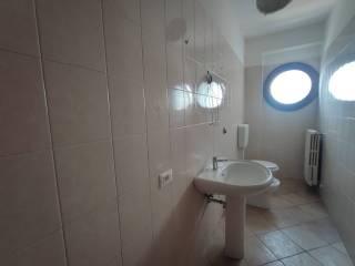 Trilocale via Niccolò Tommaseo, Casalbellotto, Casalmaggiore — foto 11 di 28
