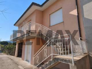 Villa bifamiliare, buono stato, 186 m², Centro, Usellus — foto 25 di 33