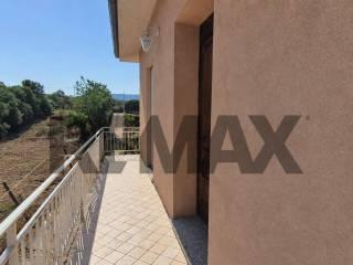 Villa bifamiliare, buono stato, 186 m², Centro, Usellus — foto 12 di 33