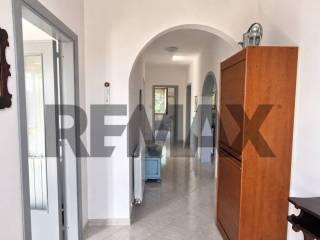 Villa bifamiliare, buono stato, 186 m², Centro, Usellus — foto 7 di 33