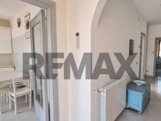 Villa bifamiliare, buono stato, 186 m², Centro, Usellus — foto 5 di 33