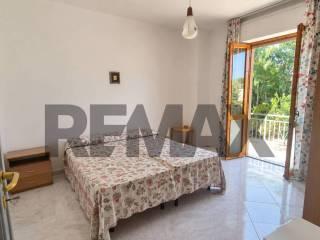 Villa bifamiliare, buono stato, 186 m², Centro, Usellus — foto 8 di 33