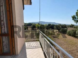 Villa bifamiliare, buono stato, 186 m², Centro, Usellus — foto 24 di 33