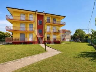 Appartamento via dei Finanzieri, Centro, Torri di Quartesolo — foto 21 di 24