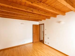 Trilocale via Giuseppe Garibaldi 50, Centro, Belluno — foto 12 di 15