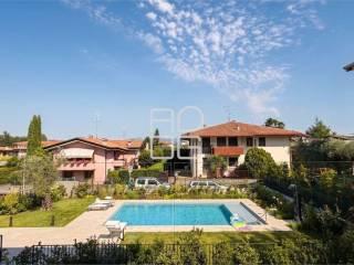 Appartamento nuovo, primo piano, Desenzano Centro, Desenzano del Garda — foto 6 di 34