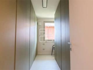 Appartamento nuovo, primo piano, Desenzano Centro, Desenzano del Garda — foto 34 di 34