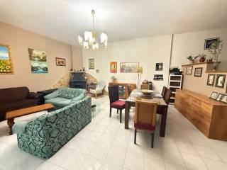 Quadrilocale via Luigi Amabile 98, Centro, Monteforte Irpino — foto 3 di 27