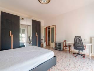Quadrilocale via San Donato 150/3, San Donato, Bologna