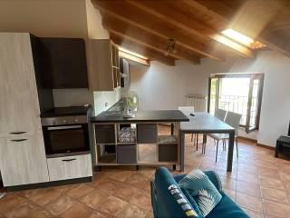 Bilocale via Trento 64, Centro, San Felice del Benaco — foto 4 di 14