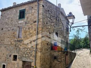 Trilocale ottimo stato, primo piano, Castelbottaccio — foto 10 di 21