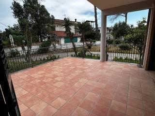 Quadrilocale viale dei Gelsomini 13, Pinetamare, Castel Volturno — foto 5 di 13
