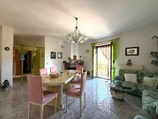 Appartamento in villa Strada Statale delle Croci di Acerno, Castelfranci