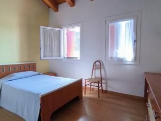 Villa unifamiliare via Santa Croce, Centro, Azzano Decimo — foto 3 di 14