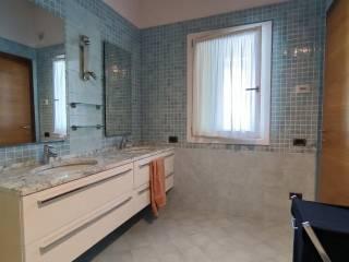 Villa unifamiliare via Santa Croce, Centro, Azzano Decimo — foto 5 di 14