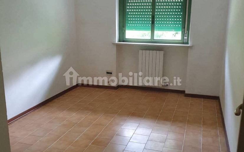 Quadrilocale via Giovanni Comoletti 13A, Centro, Borgosesia — foto 5 di 8