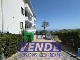 Appartamento viale Aldo Moro 75, Centro, Atri — foto 86 di 95
