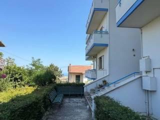 Appartamento viale Aldo Moro 75, Centro, Atri — foto 75 di 95