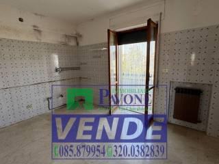 Appartamento viale Aldo Moro 75, Centro, Atri — foto 41 di 95