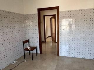 Appartamento viale Aldo Moro 75, Centro, Atri — foto 27 di 95