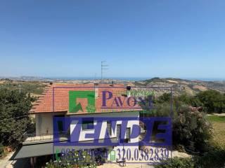 Appartamento viale Aldo Moro 75, Centro, Atri — foto 9 di 95