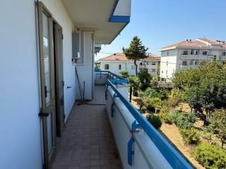 Appartamento viale Aldo Moro 75, Centro, Atri — foto 53 di 95