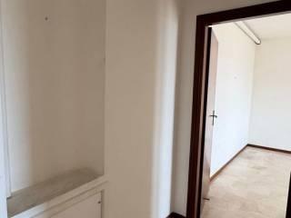 Appartamento viale Aldo Moro 75, Centro, Atri — foto 36 di 95