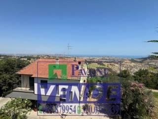 Appartamento viale Aldo Moro 75, Centro, Atri — foto 77 di 95