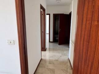 Appartamento viale Aldo Moro 75, Centro, Atri — foto 21 di 95
