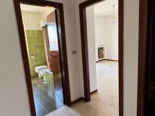 Appartamento viale Aldo Moro 75, Centro, Atri — foto 37 di 95