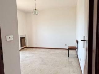 Appartamento viale Aldo Moro 75, Centro, Atri — foto 40 di 95