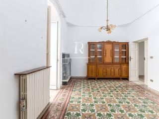 Terratetto unifamiliare 209 m², buono stato, Via Ludovico, Corso Umberto I, Vittorio Emanuele, Ostuni