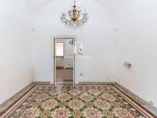 Terratetto unifamiliare 209 m², buono stato, Via Ludovico, Corso Umberto I, Vittorio Emanuele, Ostuni — foto 45 di 63