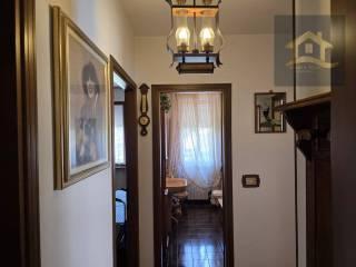 Appartamento via Volturno, Ospedale - Volturno, Parma