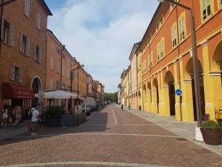 Monolocale buono stato, primo piano, Centro Storico, Carpi
