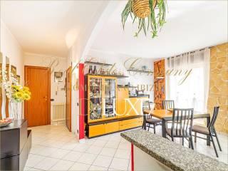 Trilocale ottimo stato, secondo piano, Centro, Lurago d'Erba — foto 51 di 71