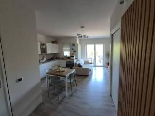 Trilocale via Nazionale 1, Roseto degli Abruzzi — foto 18 di 24