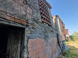 Rustico, da ristrutturare, 85 m², Lavagna — foto 5 di 10