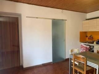 Bilocale via Vittorio Veneto 6, Centro, Uscio — foto 15 di 20