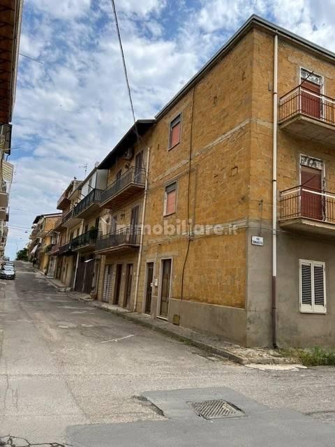 Villa bifamiliare via Monviso 27, Barrafranca — foto 8 di 18