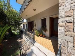 Villa bifamiliare corso Girolamo del Balzo 312, Rotondi — foto 14 di 20