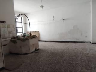 Appartamento via Isonzo 48, Oria