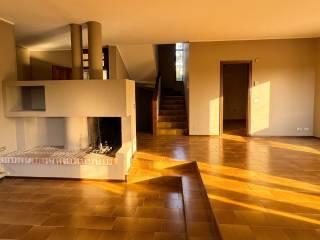 Villa bifamiliare viale Giulio Zavaritt 200, Gorle — foto 3 di 20
