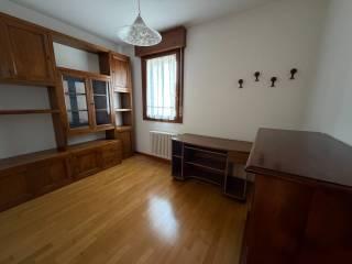 Trilocale viale Ferdinando Magellano, Santa Maria, Camisano Vicentino — foto 5 di 8