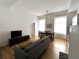 Bilocale via Milano 18, Borgo Teresiano, Trieste