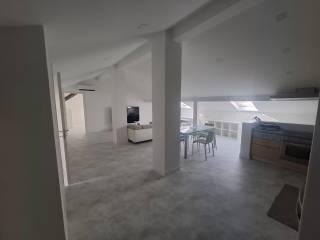 Mansarda via Carnazza 75, Canalicchio Tivoli, Tremestieri Etneo — foto 27 di 30